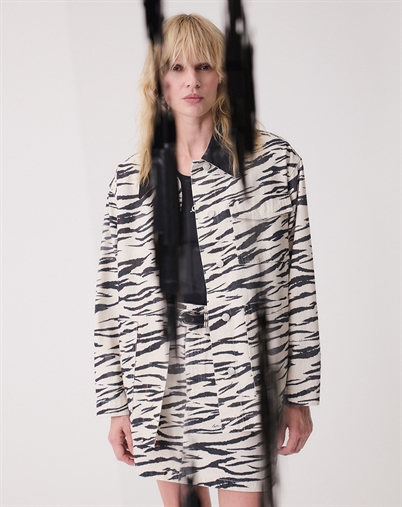 Lala Berlin - Skirt Printed Denim Nederdel - White Black Tiger 